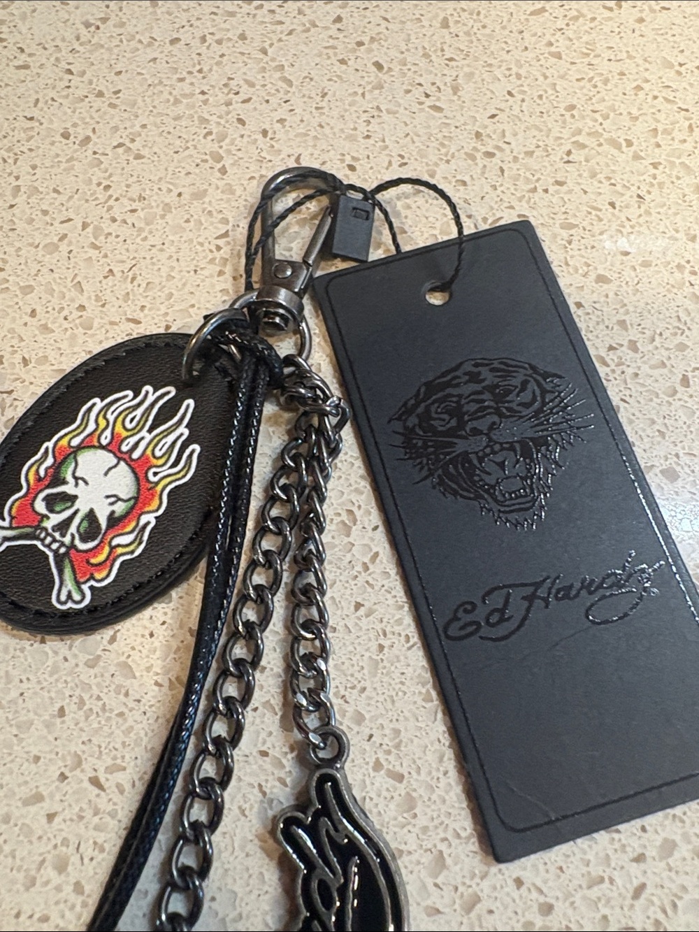 Ed Hardy NWT Black Skull & Rose Multi-Pendant Bag Charm - Picture 2 of 3